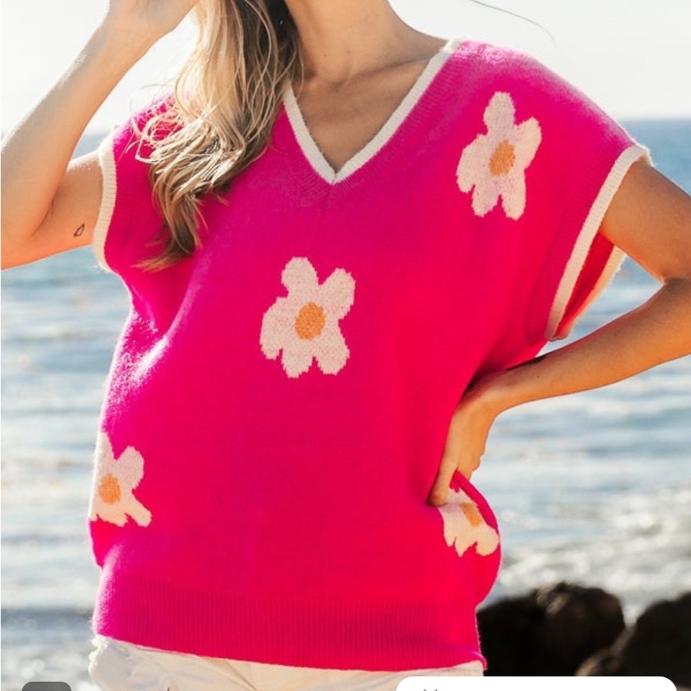 BIBI Flower Printed V-Neck Top